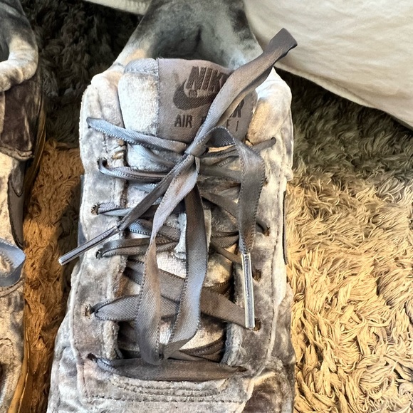 Nike Air Force 1 - Picture 3 of 3